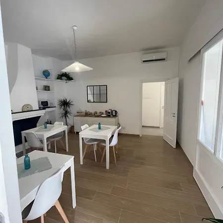 فندق مبيت وإفطار A Casa Dei Miei - In Centro أوترانتو